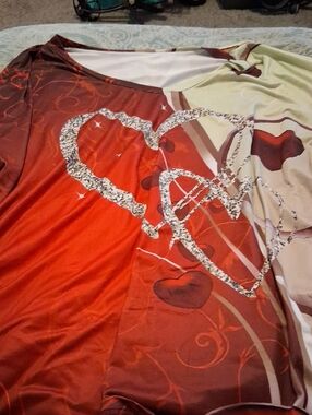 Women's Red Heart-Print Tunic Top